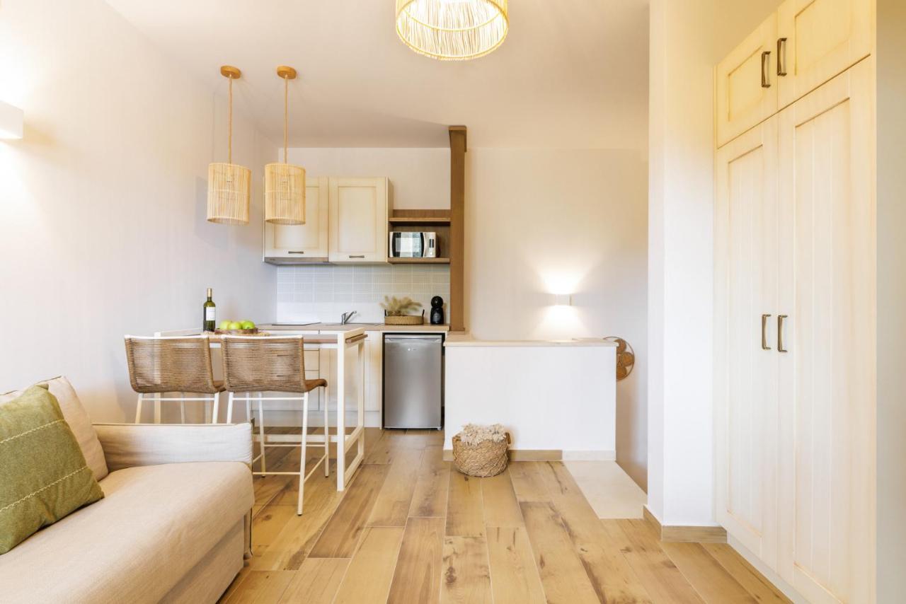 Kastri Elia Suites Νικήτη Εξωτερικό φωτογραφία